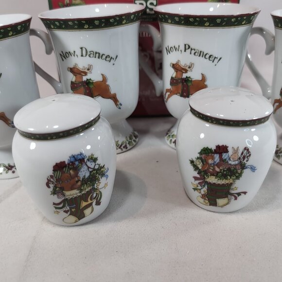Portmeirion A Christmas Story 4 Pedestal Mugs Salt Pepper Shaker Set Winget - Picture 4 of 16